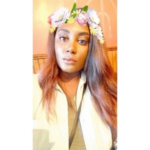 Meet your Posher, Ebony